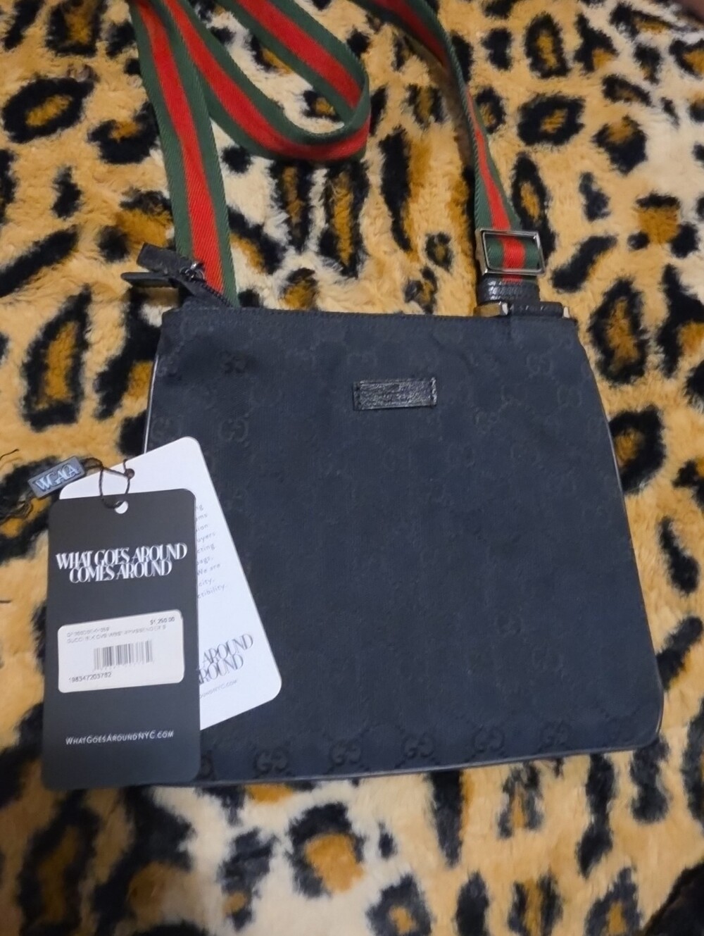 Gucci Black Crossbody Bag with Green-Red Web Strap AUTHENTIC